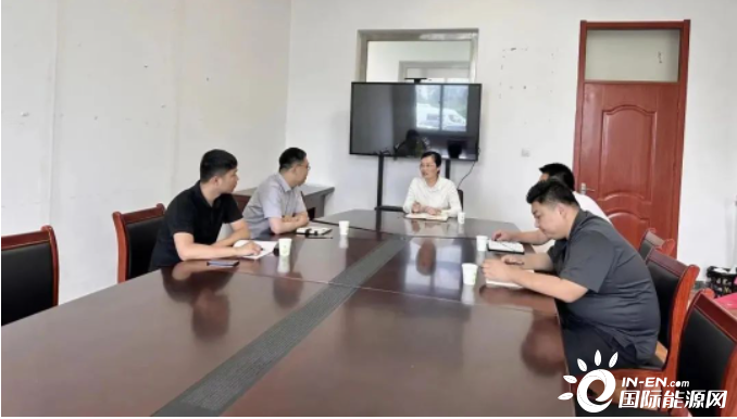 中铁十局集团与南大港科技商务局洽谈分散式风力发电项目